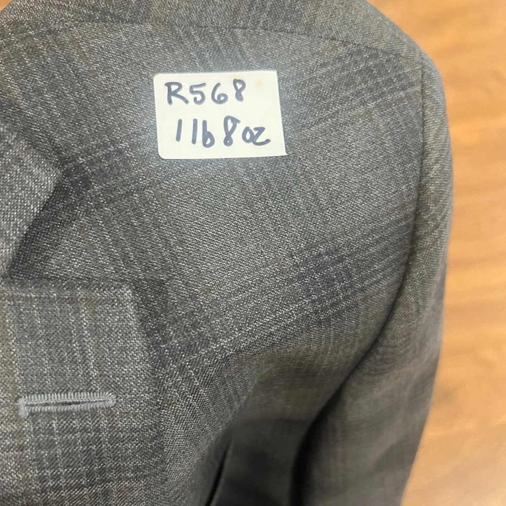 Peter Millar Mens 42T Grey Plaid Windowpane 100% Wool 2-Button Blazer Sport Coat